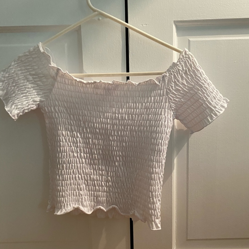 White off shoulder BB Dakota top - Picture 2 of 4